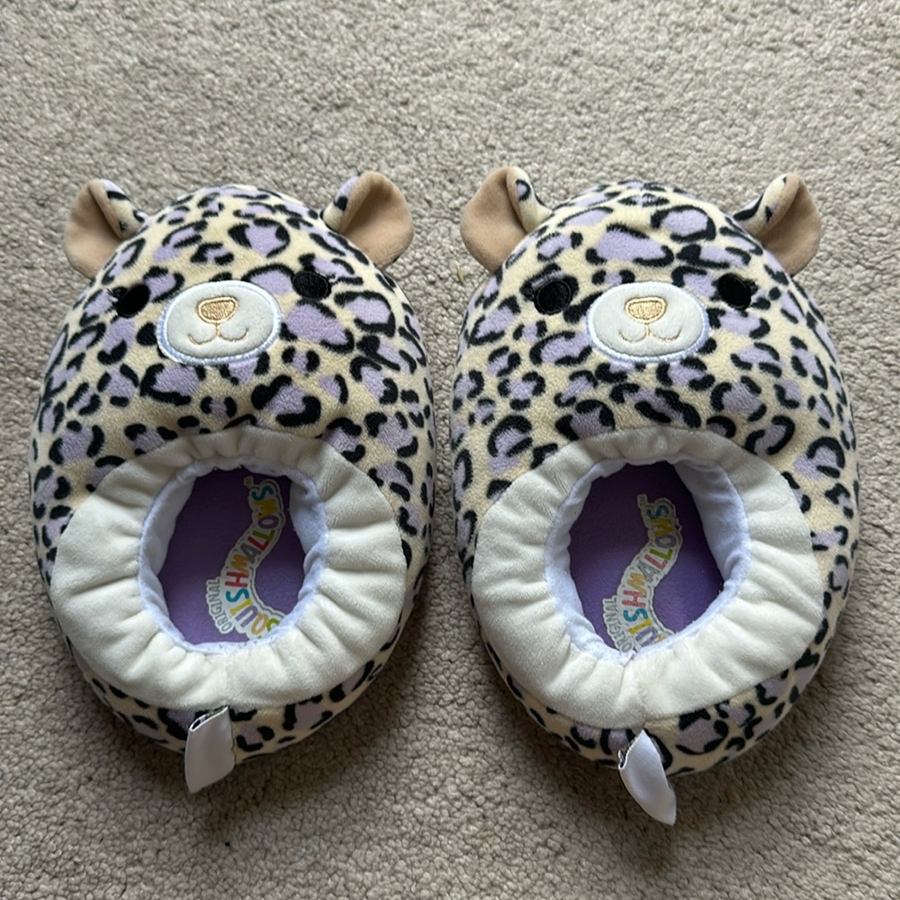 Kids Cheetah Squishmallows Slippers Sz 13/1